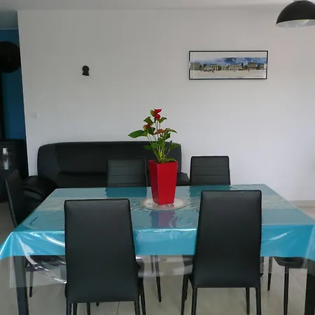 Maison De Charme Avec Et Veranda - Proche Thermes De Vittel Et Cite Des Images - Fr-1-589-252