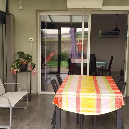 Maison De Charme Avec Et Veranda - Proche Thermes De Vittel Et Cite Des Images - Fr-1-589-252 Vakantiehuis *