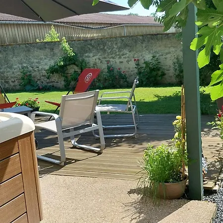 Vakantiehuis Maison De Charme Avec Et Veranda - Proche Thermes De Vittel Et Cite Des Images - Fr-1-589-252 *