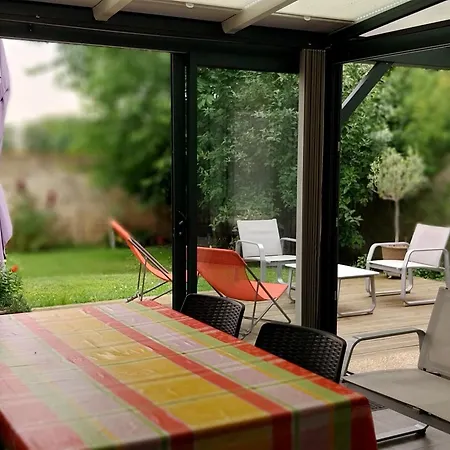 Maison De Charme Avec Et Veranda - Proche Thermes De Vittel Et Cite Des Images Velotte-et-Tatignecourt