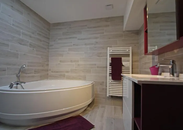 Maison De Charme Avec Et Veranda - Proche Thermes De Vittel Et Cite Des Images - Fr-1-589-252 Prázdninový dům *