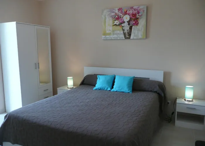 Maison De Charme Avec Et Veranda - Proche Thermes De Vittel Et Cite Des Images - Fr-1-589-252