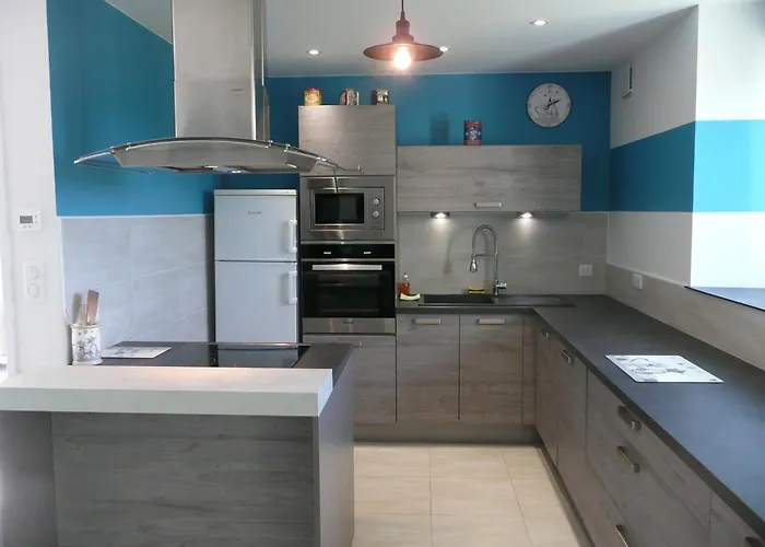 Maison De Charme Avec Et Veranda - Proche Thermes De Vittel Et Cite Des Images - Fr-1-589-252