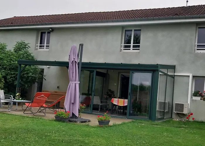 Prázdninový dům Maison De Charme Avec Et Veranda - Proche Thermes De Vittel Et Cite Des Images - Fr-1-589-252